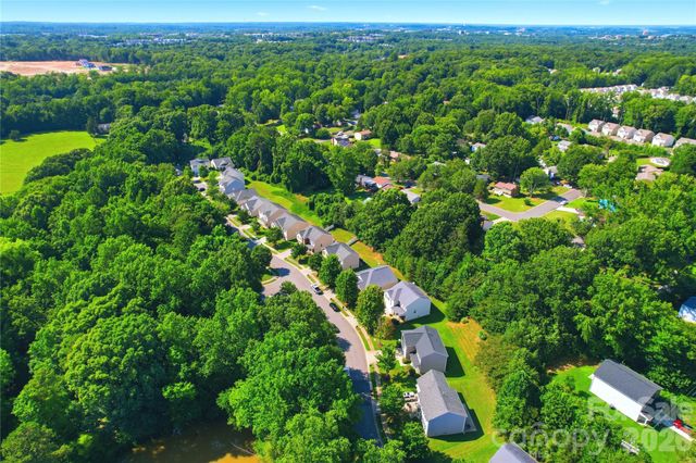 1305 Lauren Village Drive, Charlotte, NC 28213
