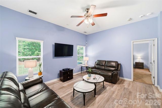 1305 Lauren Village Drive, Charlotte, NC 28213