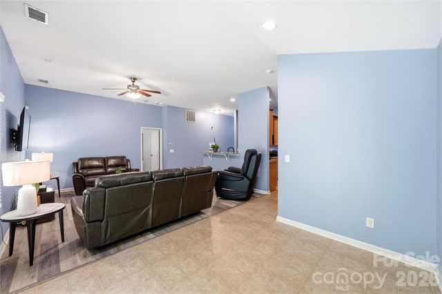 1305 Lauren Village Drive, Charlotte, NC 28213