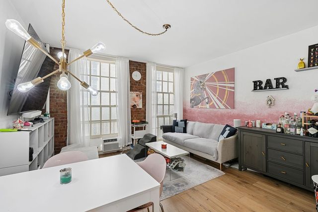 516 E 78th St Apt 4E, New York City, NY 10075