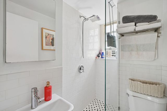 516 E 78th St Apt 4E, New York City, NY 10075