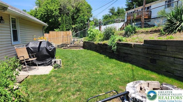 3807 Teak Drive, Lehigh Twp, PA 18067