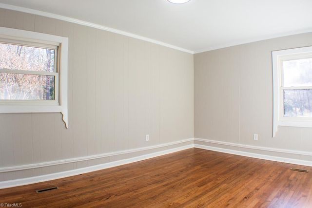 1655 Little Creek Circle, Winston-salem, NC 27103