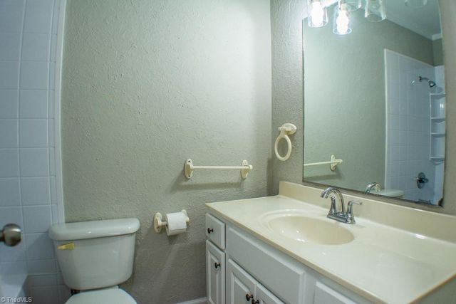 1655 Little Creek Circle, Winston-salem, NC 27103