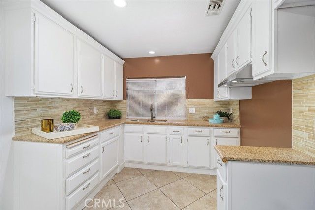 6897 Crest Avenue, Riverside, CA 92503