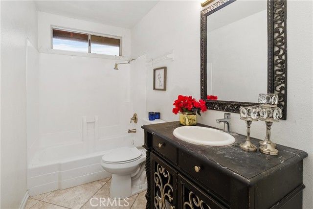 6897 Crest Avenue, Riverside, CA 92503