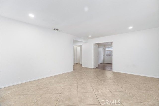 6897 Crest Avenue, Riverside, CA 92503