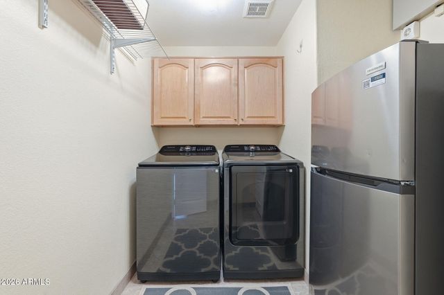 718 E MOUNTAIN SAGE Drive, Phoenix, AZ 85048