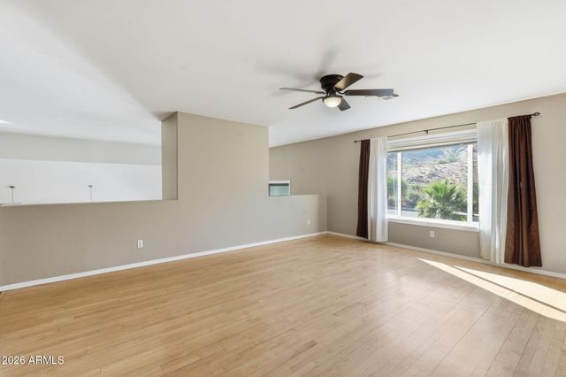 718 E MOUNTAIN SAGE Drive, Phoenix, AZ 85048