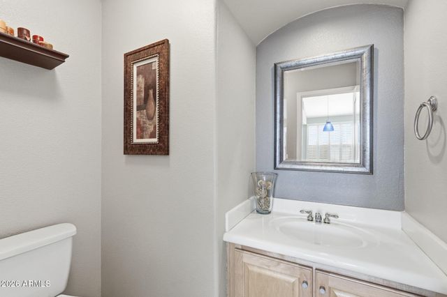 718 E MOUNTAIN SAGE Drive, Phoenix, AZ 85048