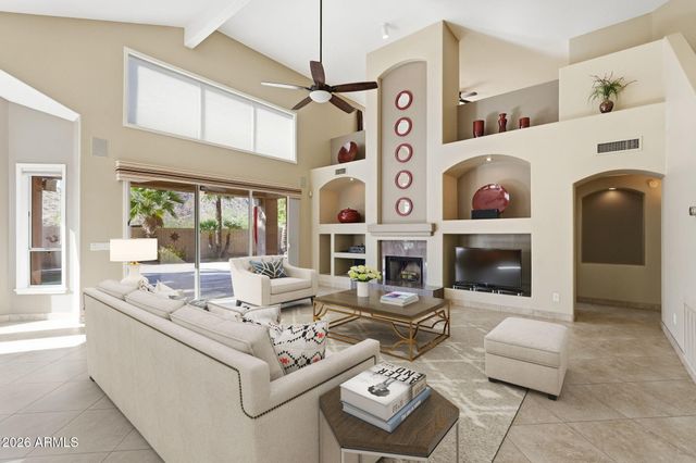718 E MOUNTAIN SAGE Drive, Phoenix, AZ 85048