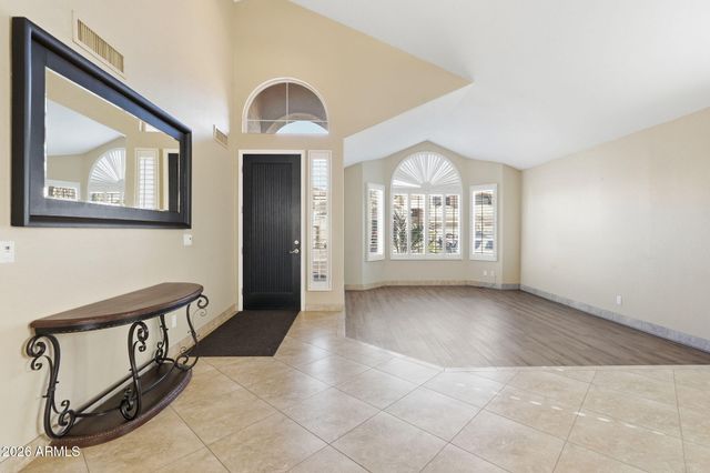 718 E MOUNTAIN SAGE Drive, Phoenix, AZ 85048