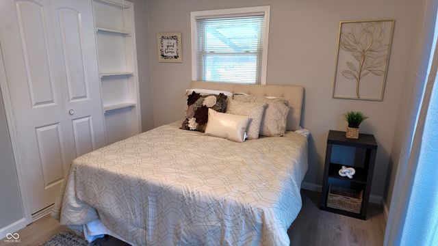 5902 Alpine Avenue, Indianapolis, IN 46224