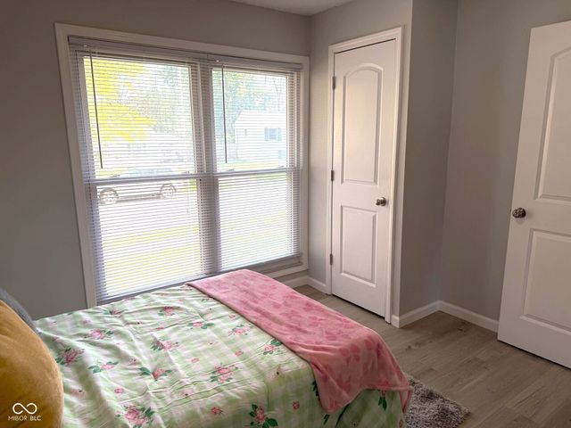 5902 Alpine Avenue, Indianapolis, IN 46224