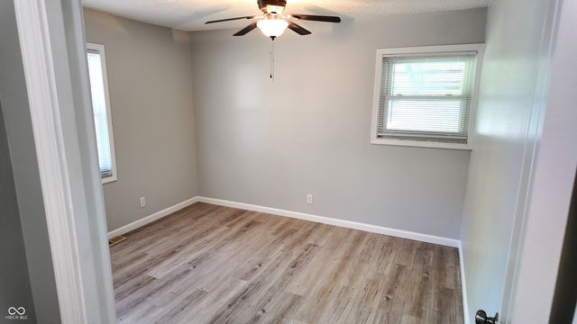 5902 Alpine Avenue, Indianapolis, IN 46224