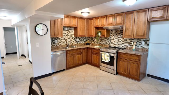 5902 Alpine Avenue, Indianapolis, IN 46224