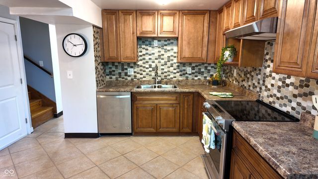 5902 Alpine Avenue, Indianapolis, IN 46224