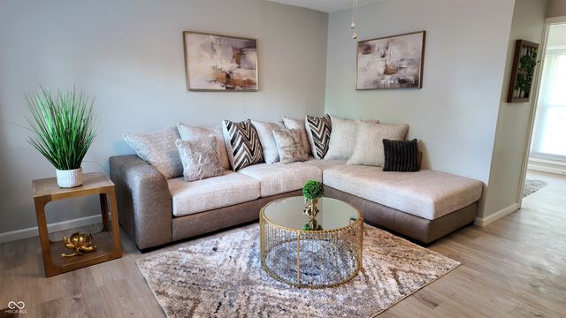 5902 Alpine Avenue, Indianapolis, IN 46224