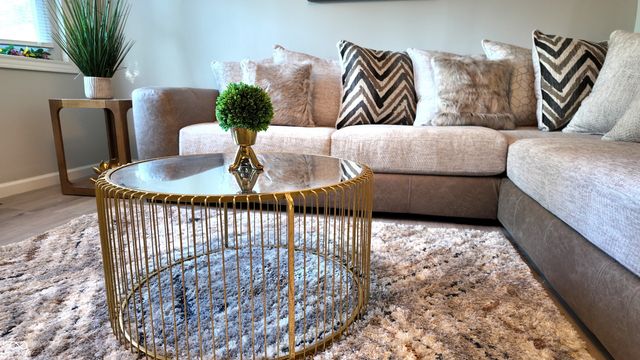 5902 Alpine Avenue, Indianapolis, IN 46224