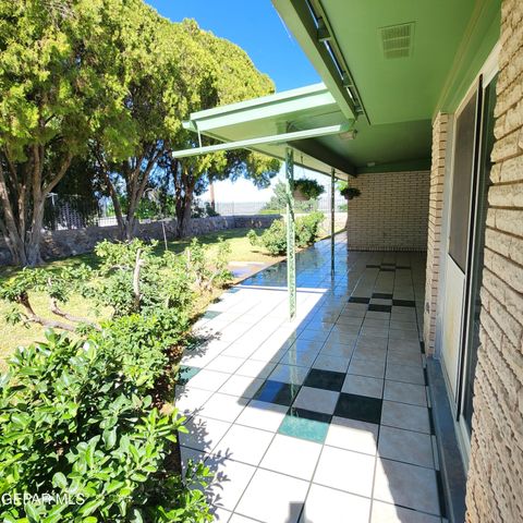 3229 TITANIC Avenue, El Paso, TX 79904