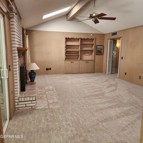 3229 TITANIC Avenue, El Paso, TX 79904
