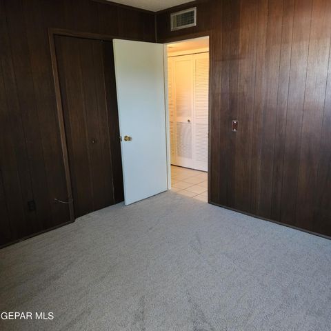 3229 TITANIC Avenue, El Paso, TX 79904