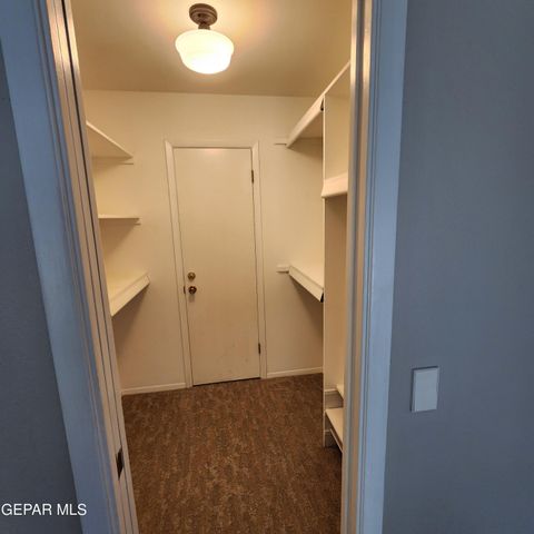 3229 TITANIC Avenue, El Paso, TX 79904