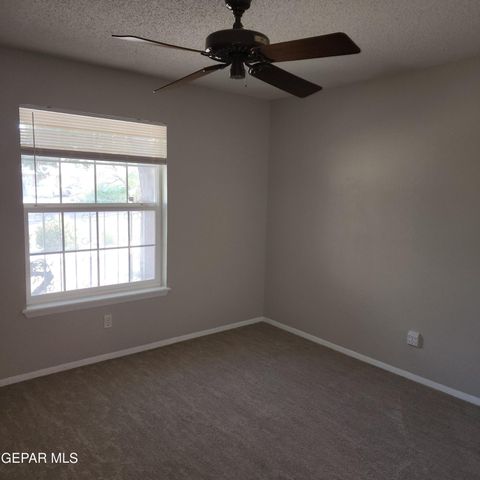 3229 TITANIC Avenue, El Paso, TX 79904