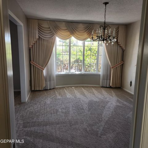 3229 TITANIC Avenue, El Paso, TX 79904