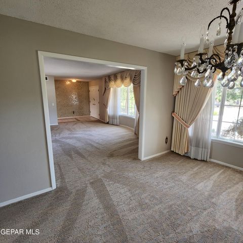 3229 TITANIC Avenue, El Paso, TX 79904