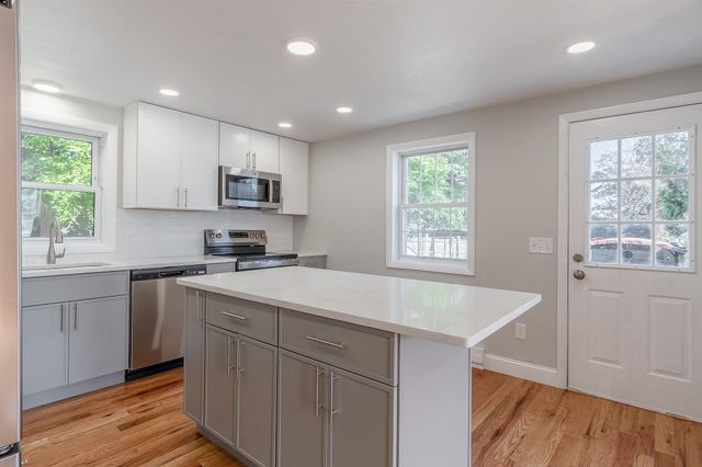 34B Boylston Street, Worcester, MA 01605