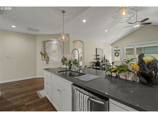 1619 Ne 174TH St, Ridgefield, WA 98642