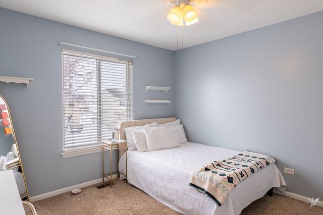 2418 Montclair Lane, Montgomery, IL 60538