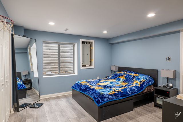 2418 Montclair Lane, Montgomery, IL 60538