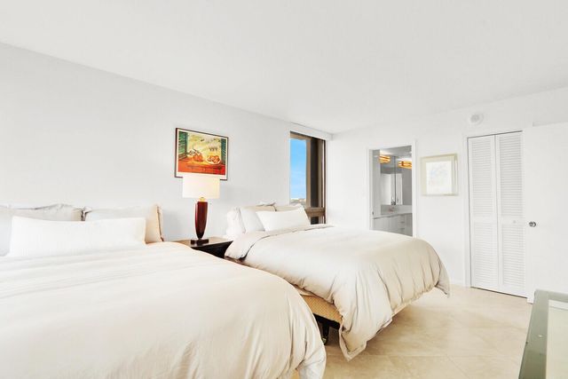 5380 N Ocean Drive 18a, Singer Island, FL 33404