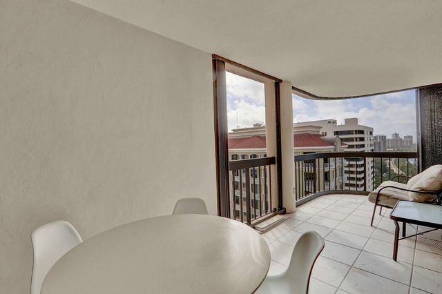 5380 N Ocean Drive 18a, Singer Island, FL 33404