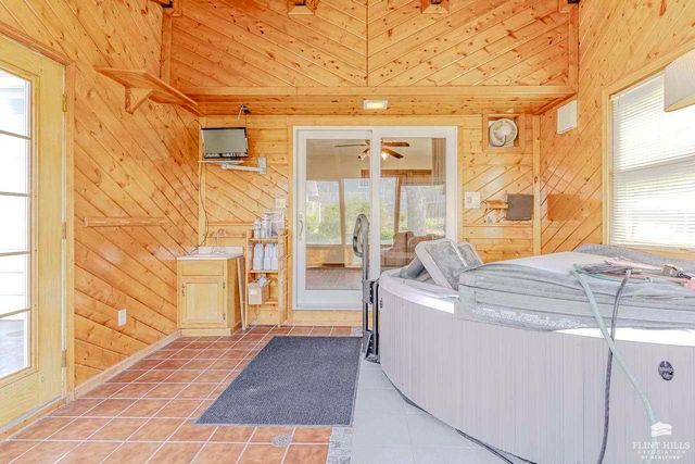 901 Allison Avenue, Manhattan, KS 66502