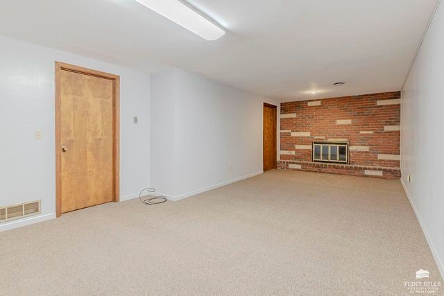 901 Allison Avenue, Manhattan, KS 66502