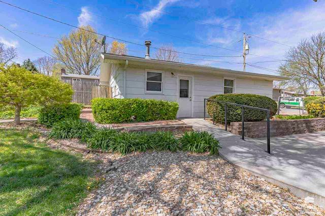 901 Allison Avenue, Manhattan, KS 66502