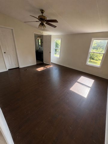 1360 N Bucks Pocket Road SE, Old Fort, TN 37362