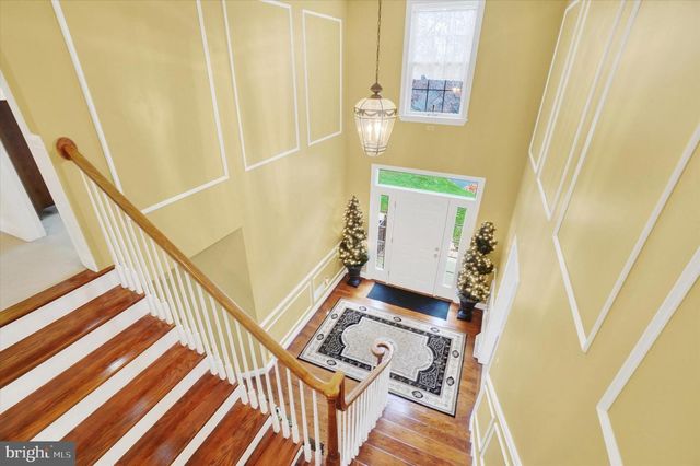 138 W CRESTLYN DR, York, PA 17403