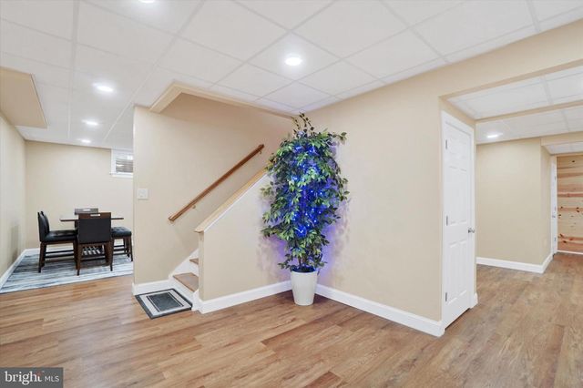 138 W CRESTLYN DR, York, PA 17403