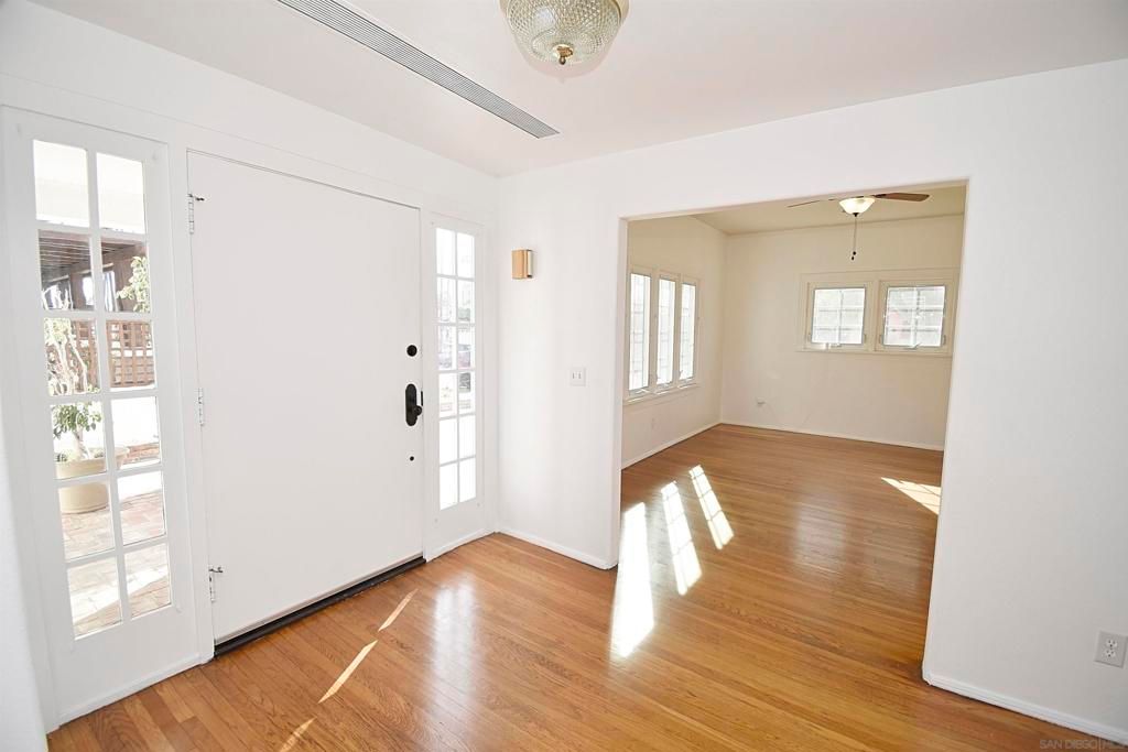 Image 18 of property listing at 4778 PANORAMA DRIVE, San Diego, CA 92116