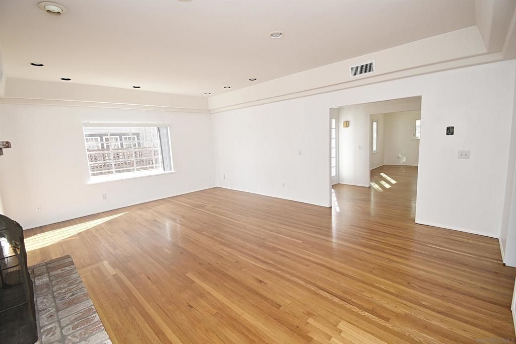 Image 5 of property listing at 4778 PANORAMA DRIVE, San Diego, CA 92116