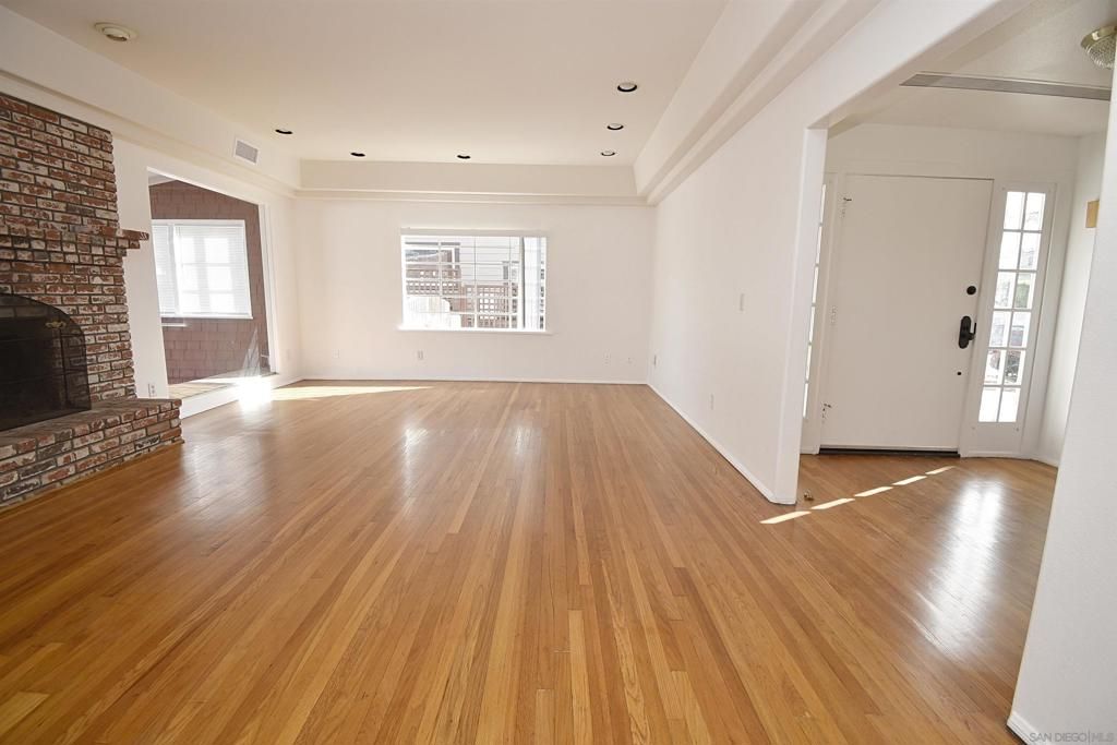 Image 8 of property listing at 4778 PANORAMA DRIVE, San Diego, CA 92116