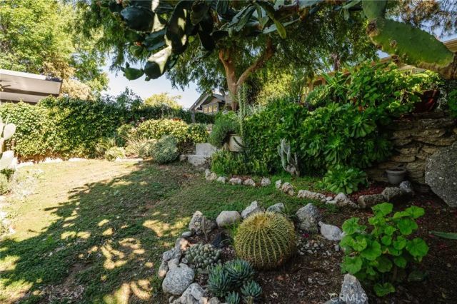 452 Holland Avenue, Highland Park, CA 90042