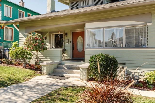 452 Holland Avenue, Highland Park, CA 90042