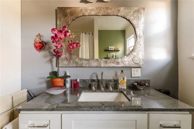 452 Holland Avenue, Highland Park, CA 90042