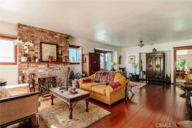 452 Holland Avenue, Highland Park, CA 90042
