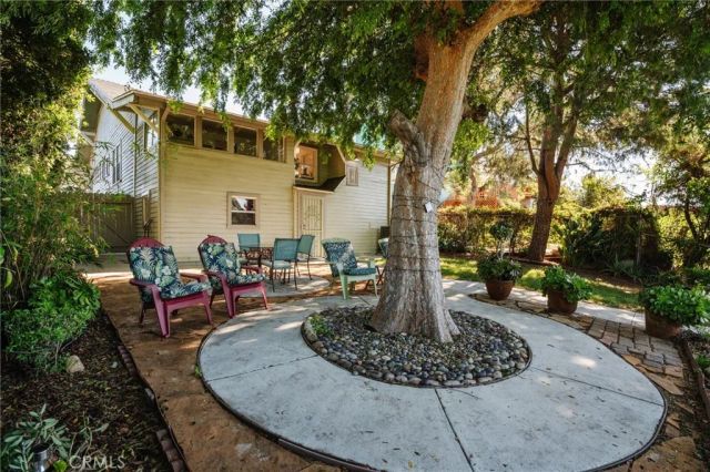 452 Holland Avenue, Highland Park, CA 90042